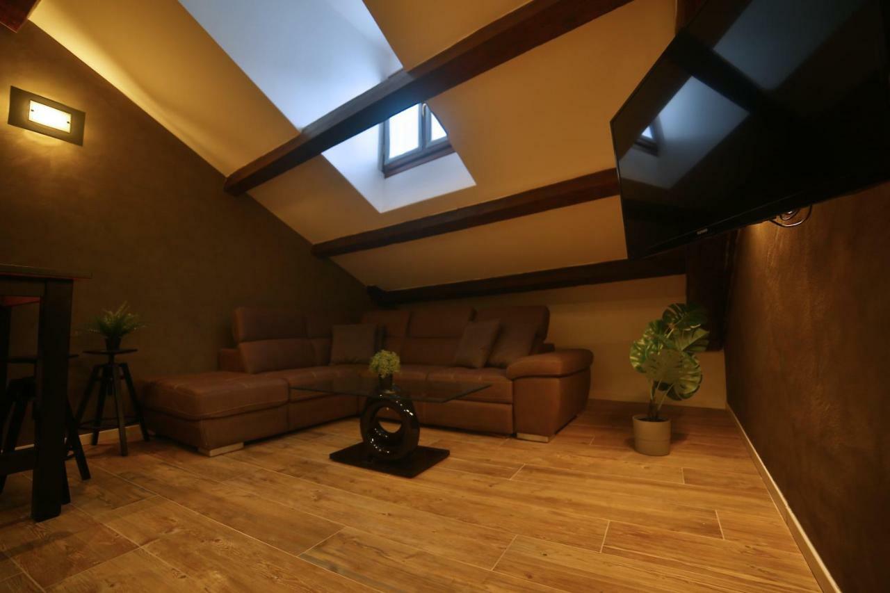 Apartmán Moscova Attic Near Duomo Milán Exteriér fotografie